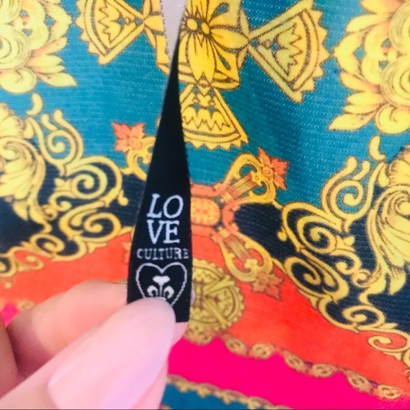 Bodycon Pattern Dress - Picture 6 of 6